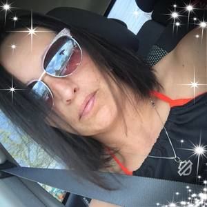 Meet your Posher, Pauline